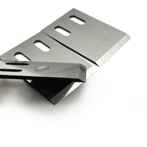 Pelletizer blade